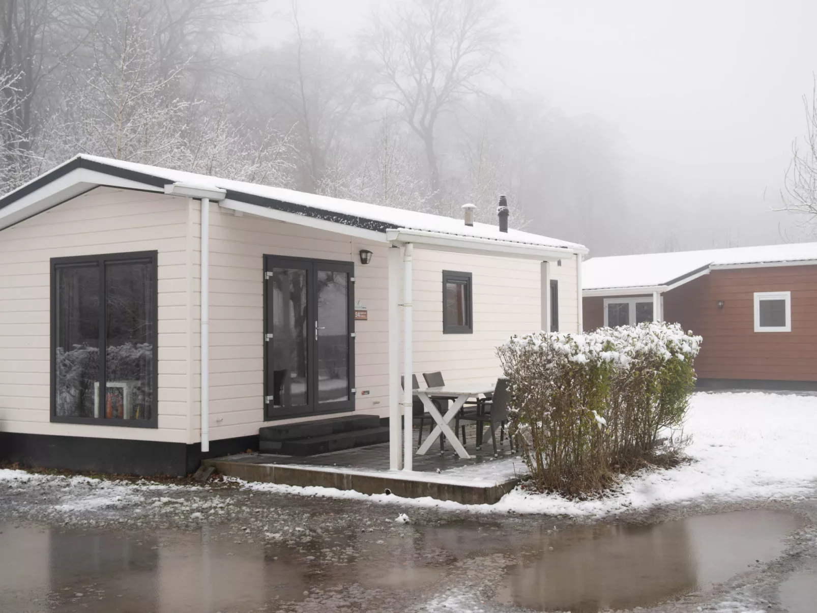 Camping Natuurlijk Limburg - Chalet 4 - Outside