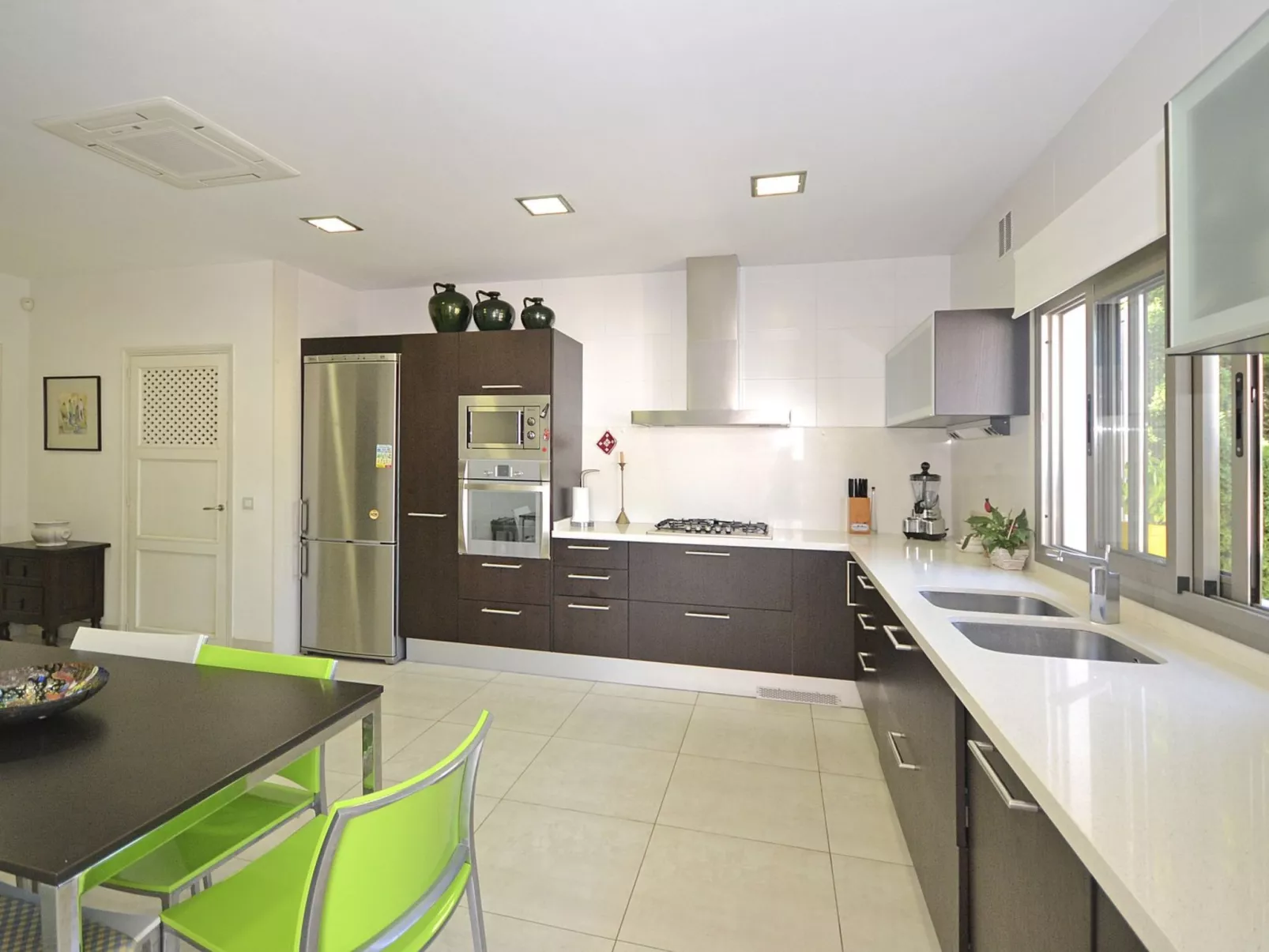 Llenaire - Xata - Inside