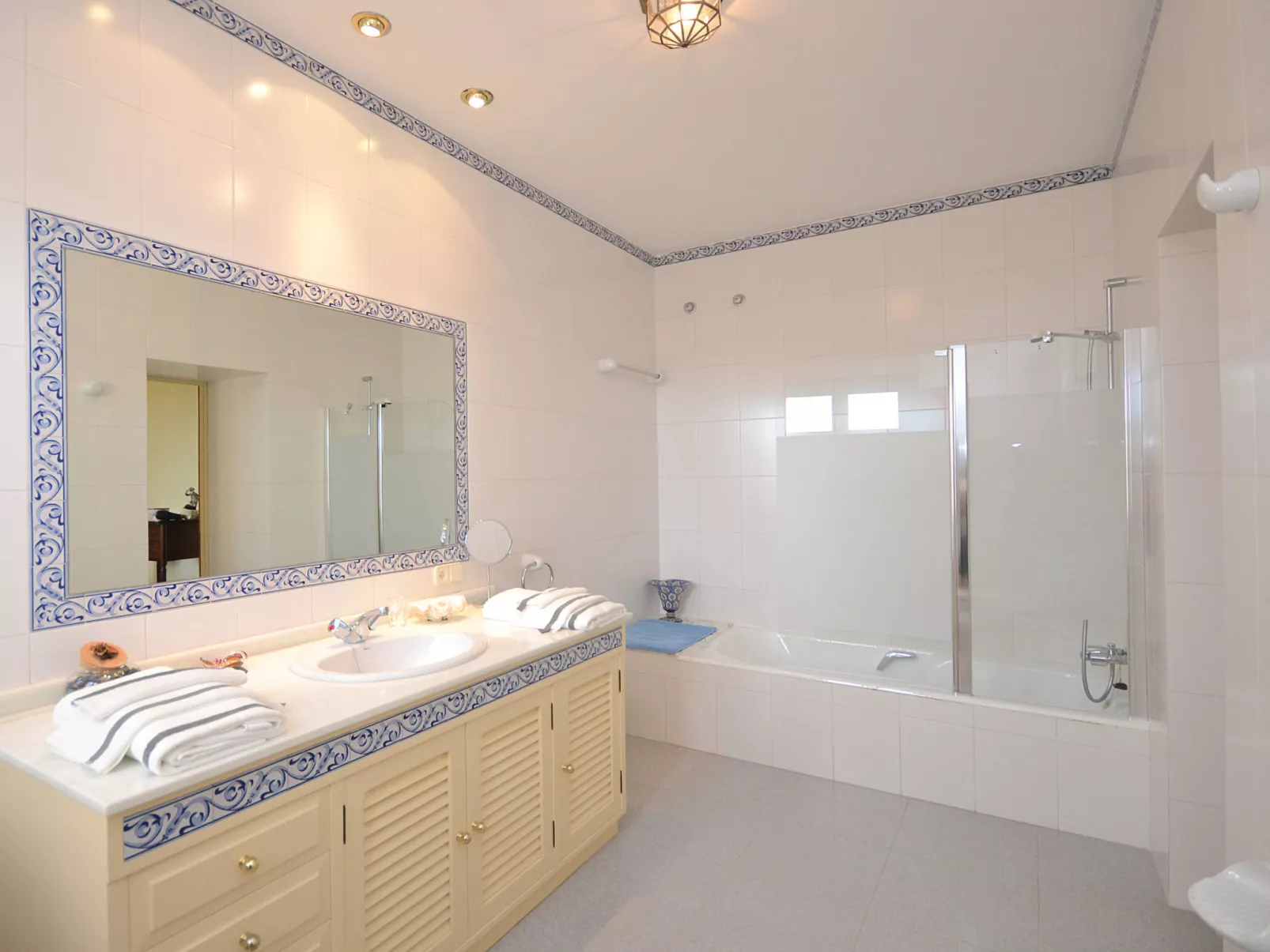 Son Granada - Drinnen