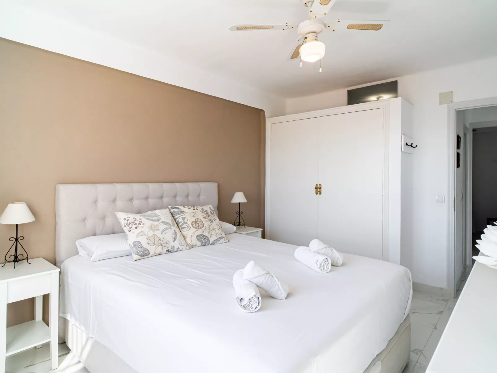 Miami 44 Seaview  by Casasol - Inside