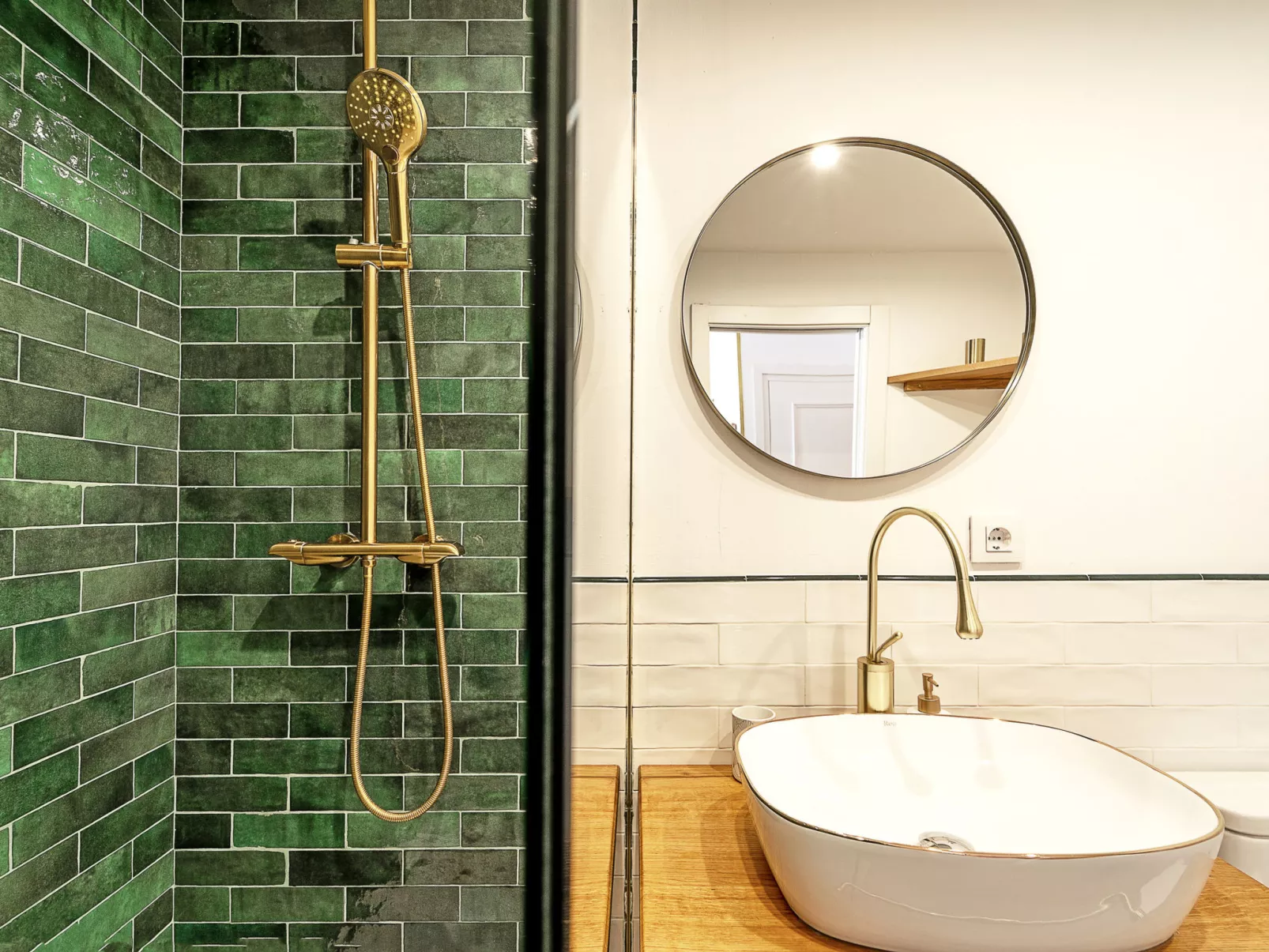 WELCS APARTAMENTO 143 EMP con vistas al canal - Inside