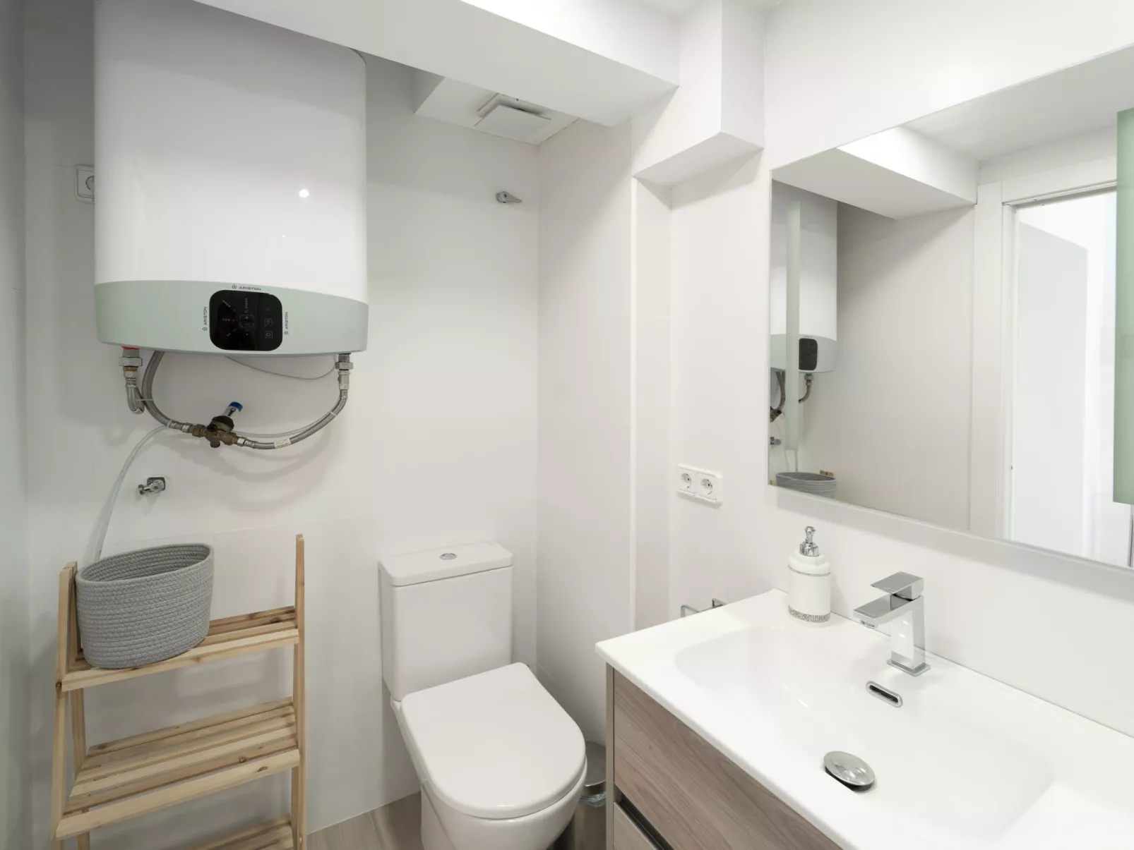 WELCS ESTUDIO 131 EMP cerca del mar - Inside