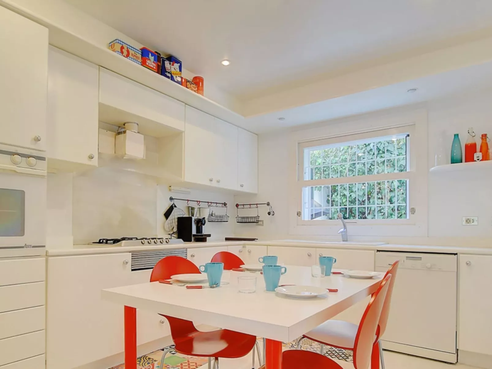 VILLA BONANOVA STYLE - Drinnen