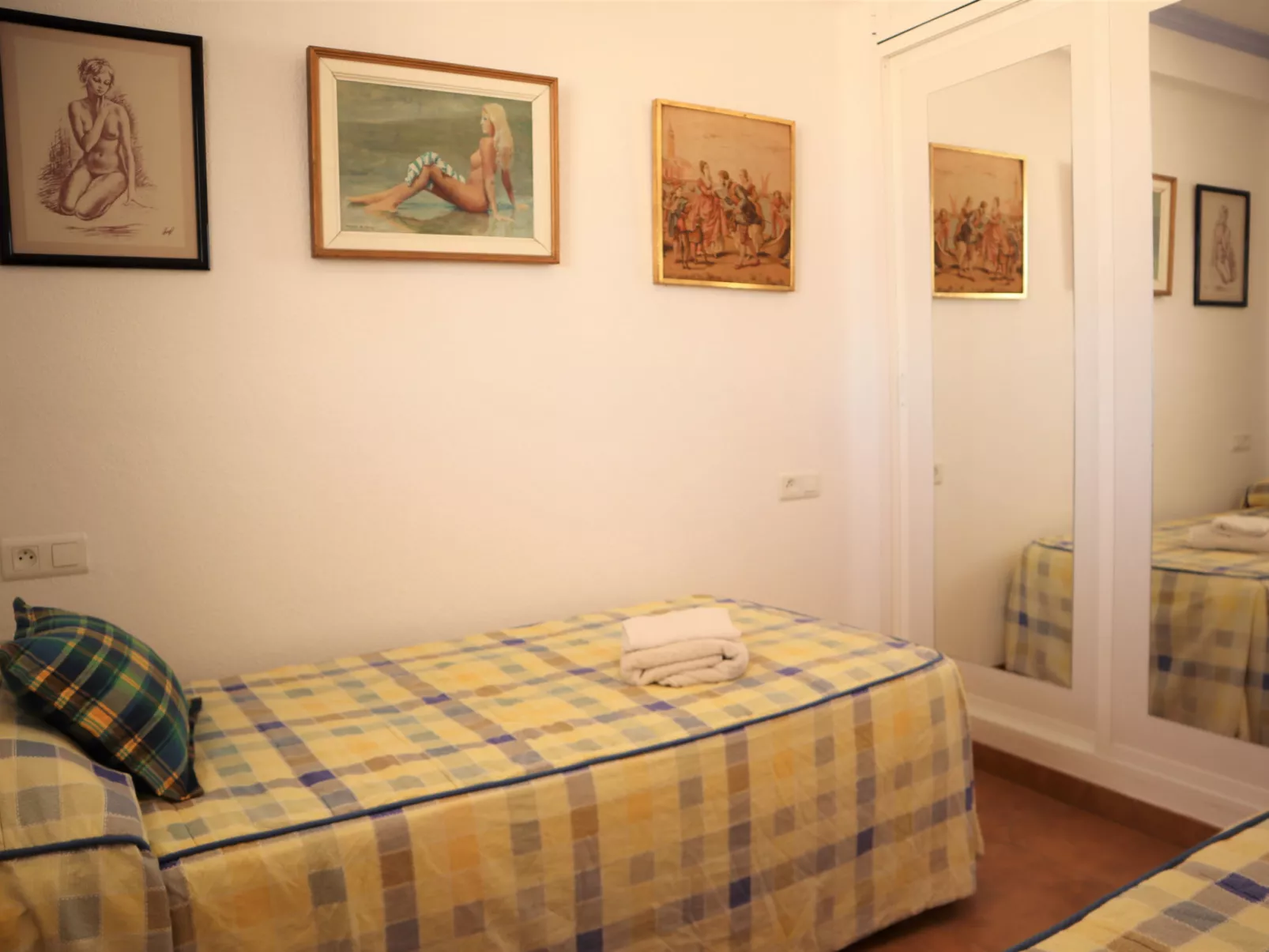 Coronado 129 Apartment by Casasol - Inside