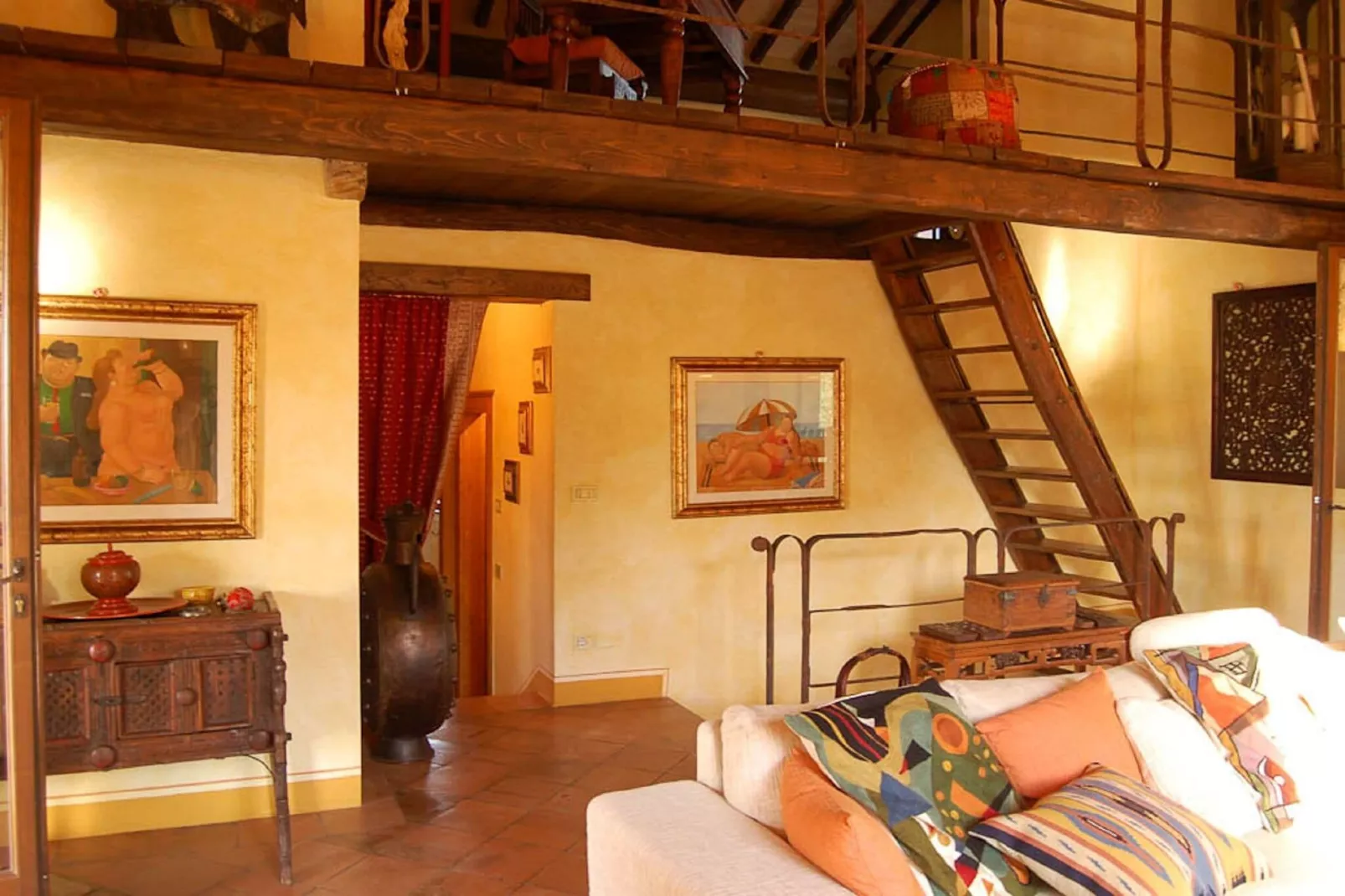 Poggio Aperto-Living room
