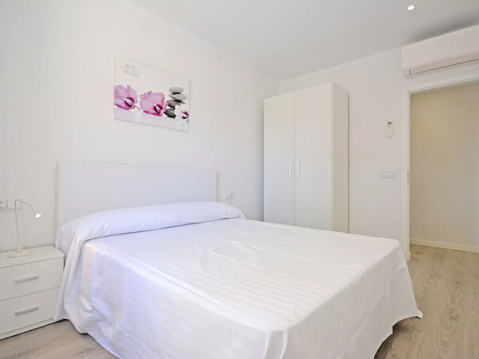 Pinocha (Villa Anglessos) - Drinnen