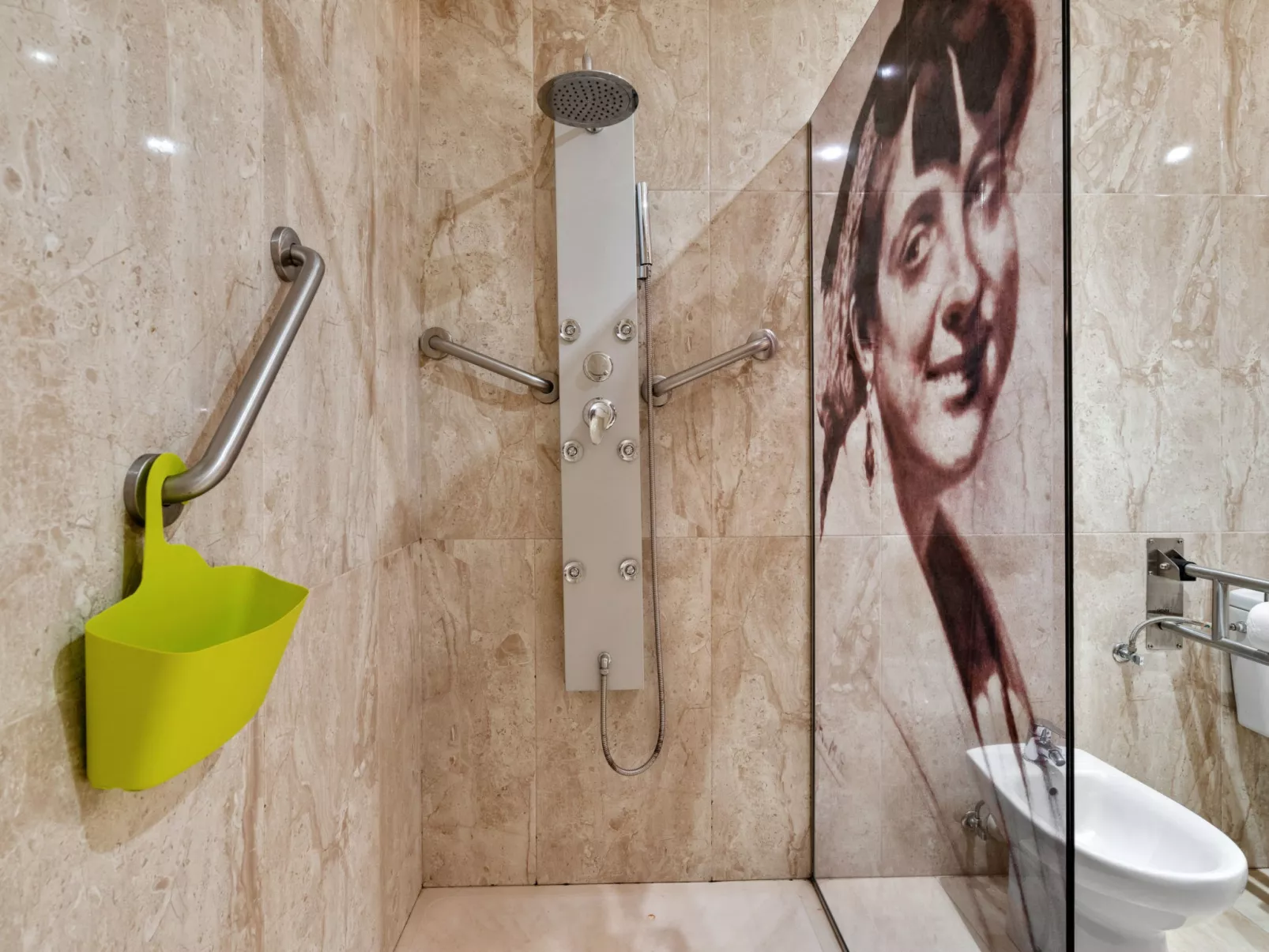 La Vida Sin Limites A EMP - Inside