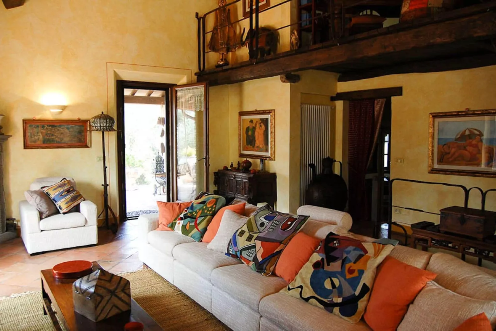 Poggio Aperto-Living room