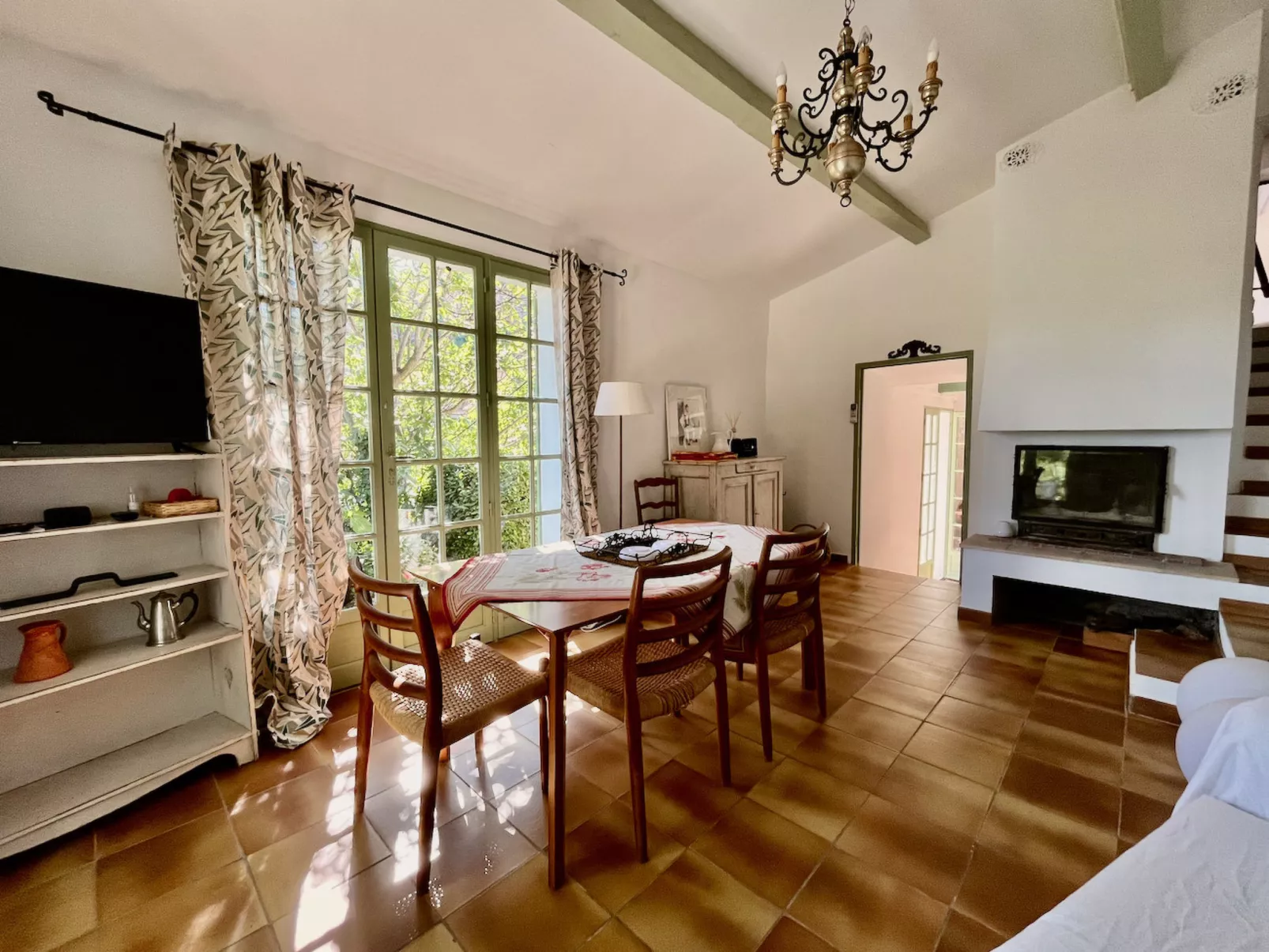 MAISON PERCHEE - Drinnen