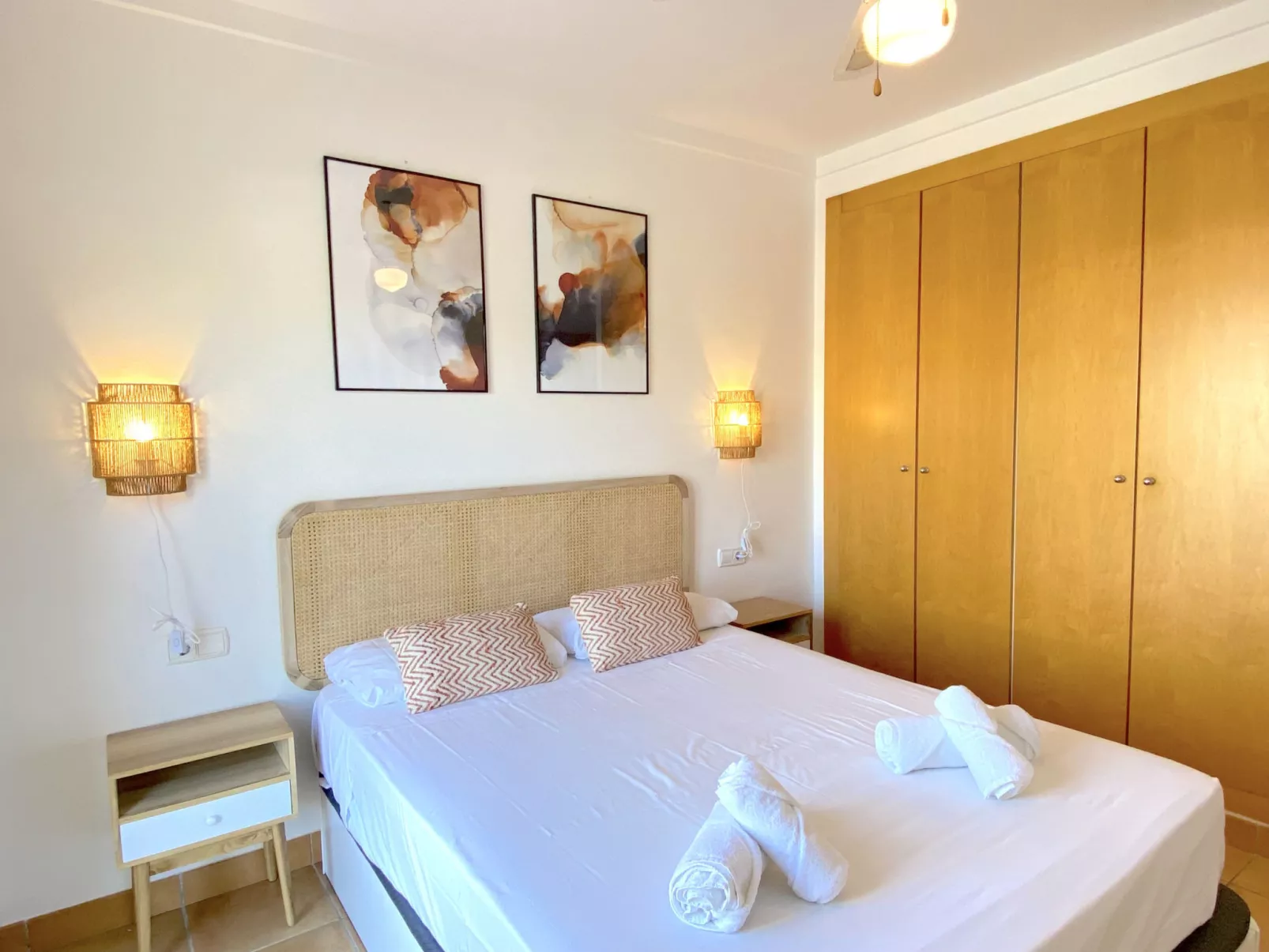Tamango Hill Alcazaba A 1B by Casasol - Inside
