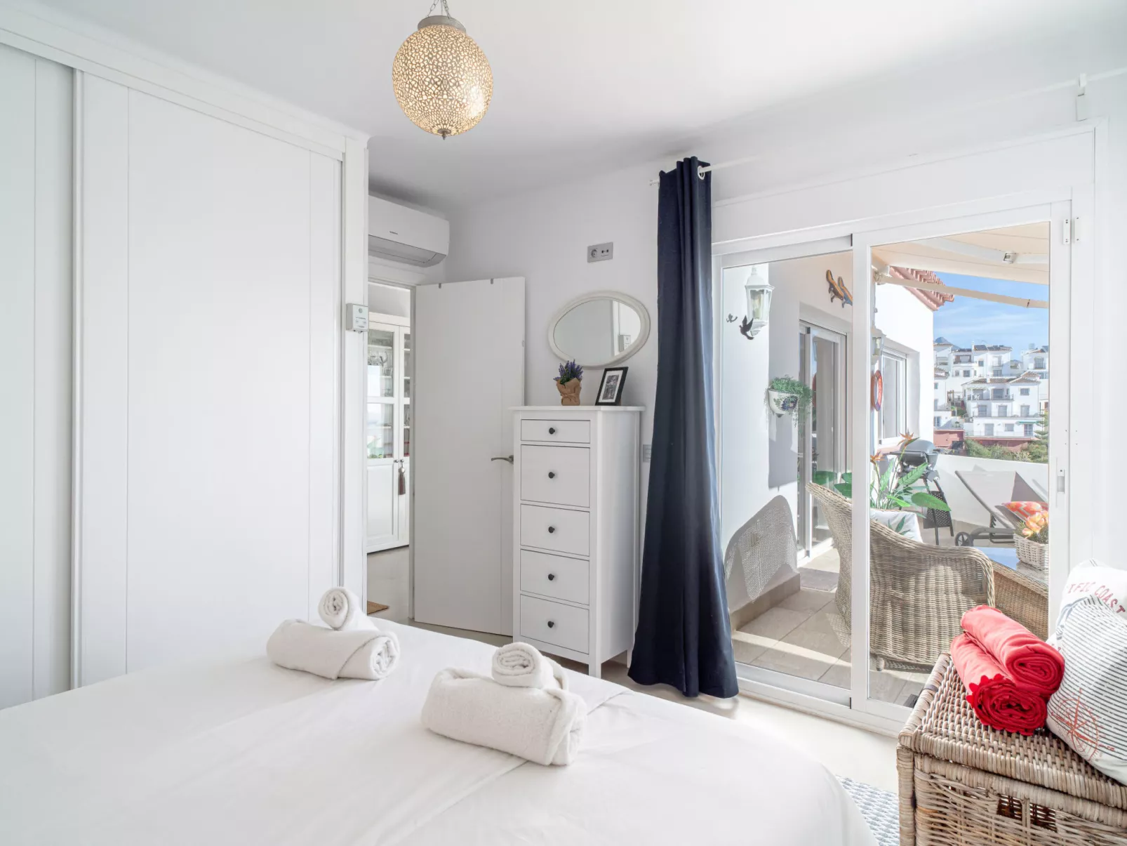 Vistas del Mar by Casasol - Inside