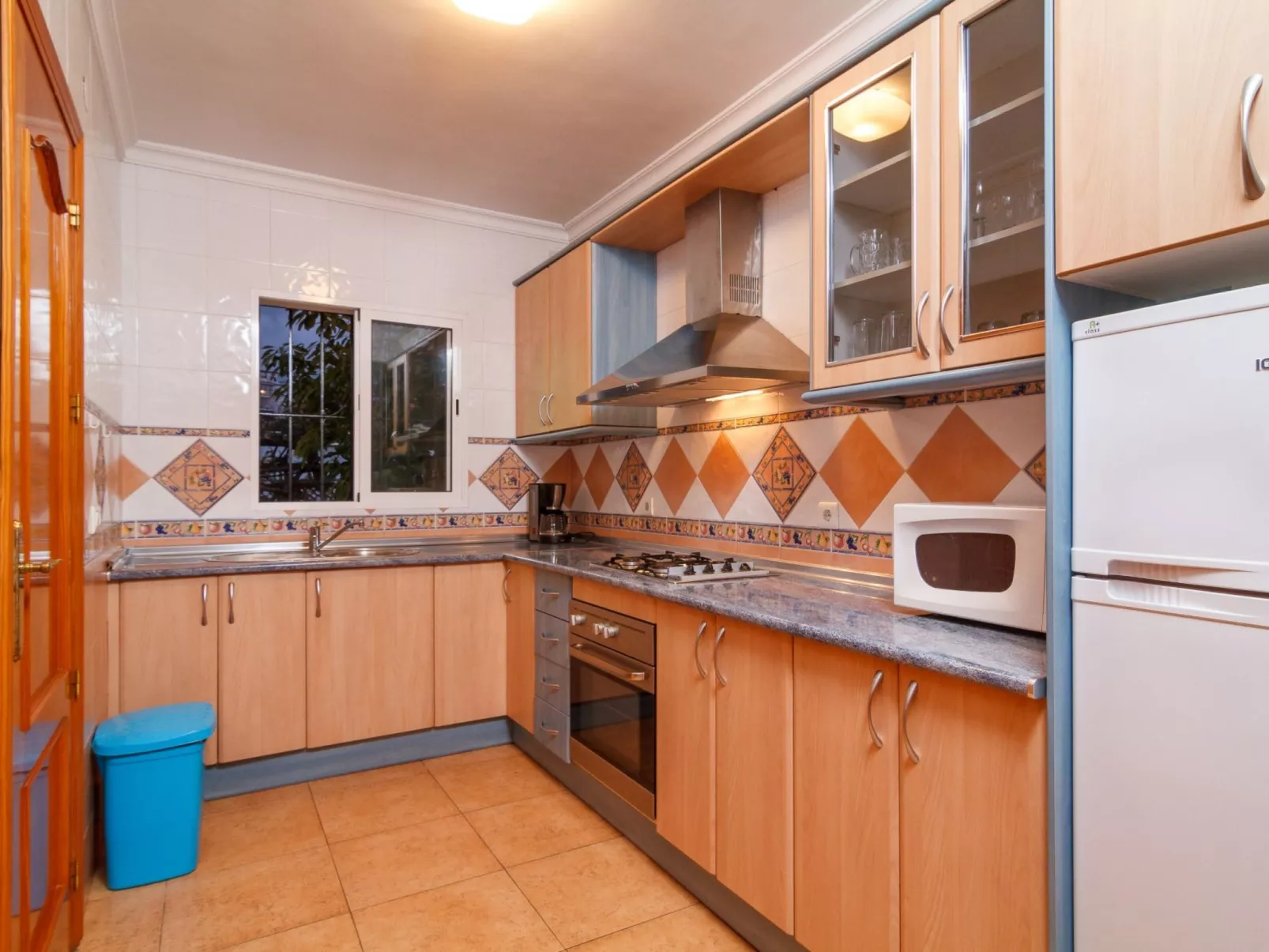 Villa Francisca by Casasol - Inside