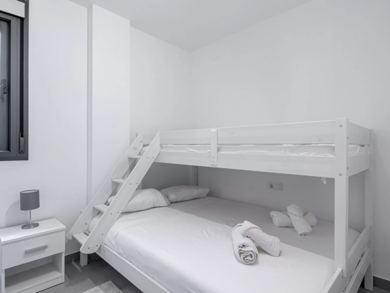 Terrazas de Ladera V4 Luxury by Casasol - Inside