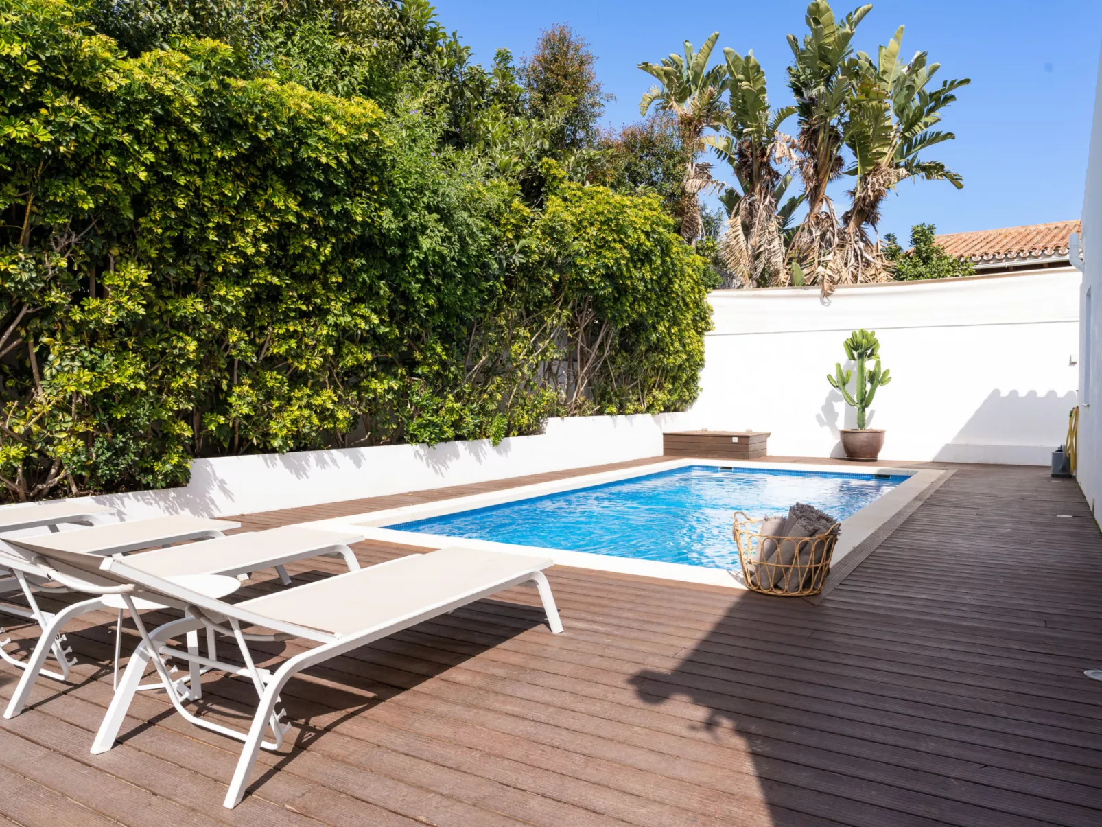 Villa Madrugada, beachside villa in Costabella - Dehors