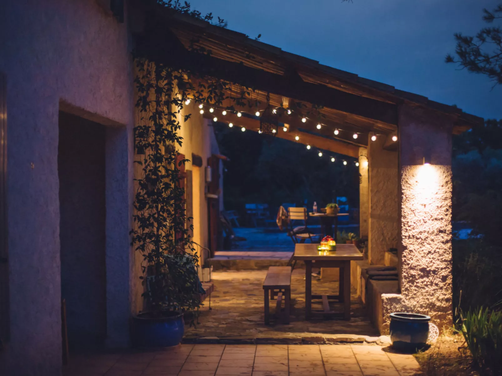 MAS DU PERIGOULIER - Outside