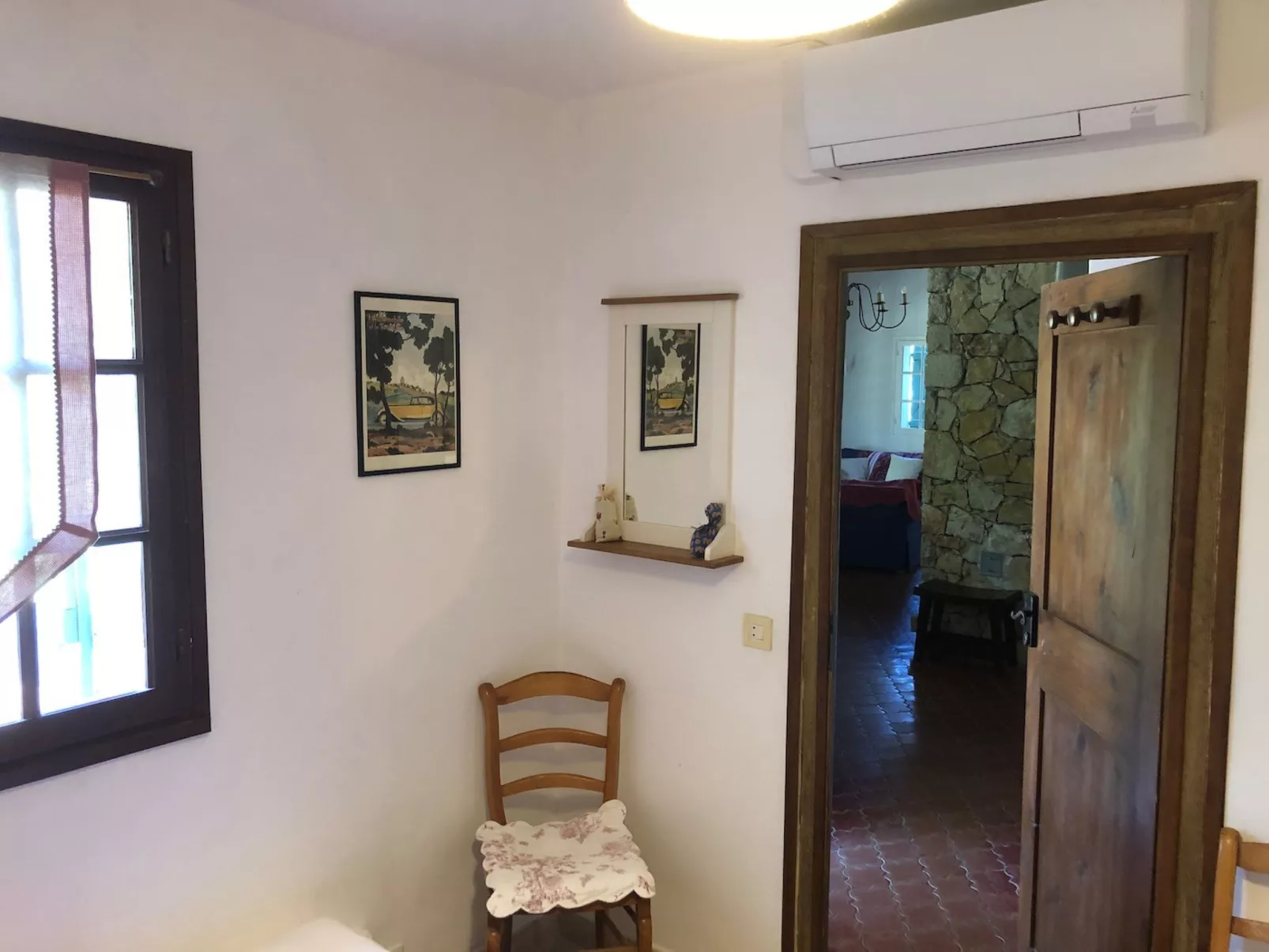 CLOS DES CHENES - Inside