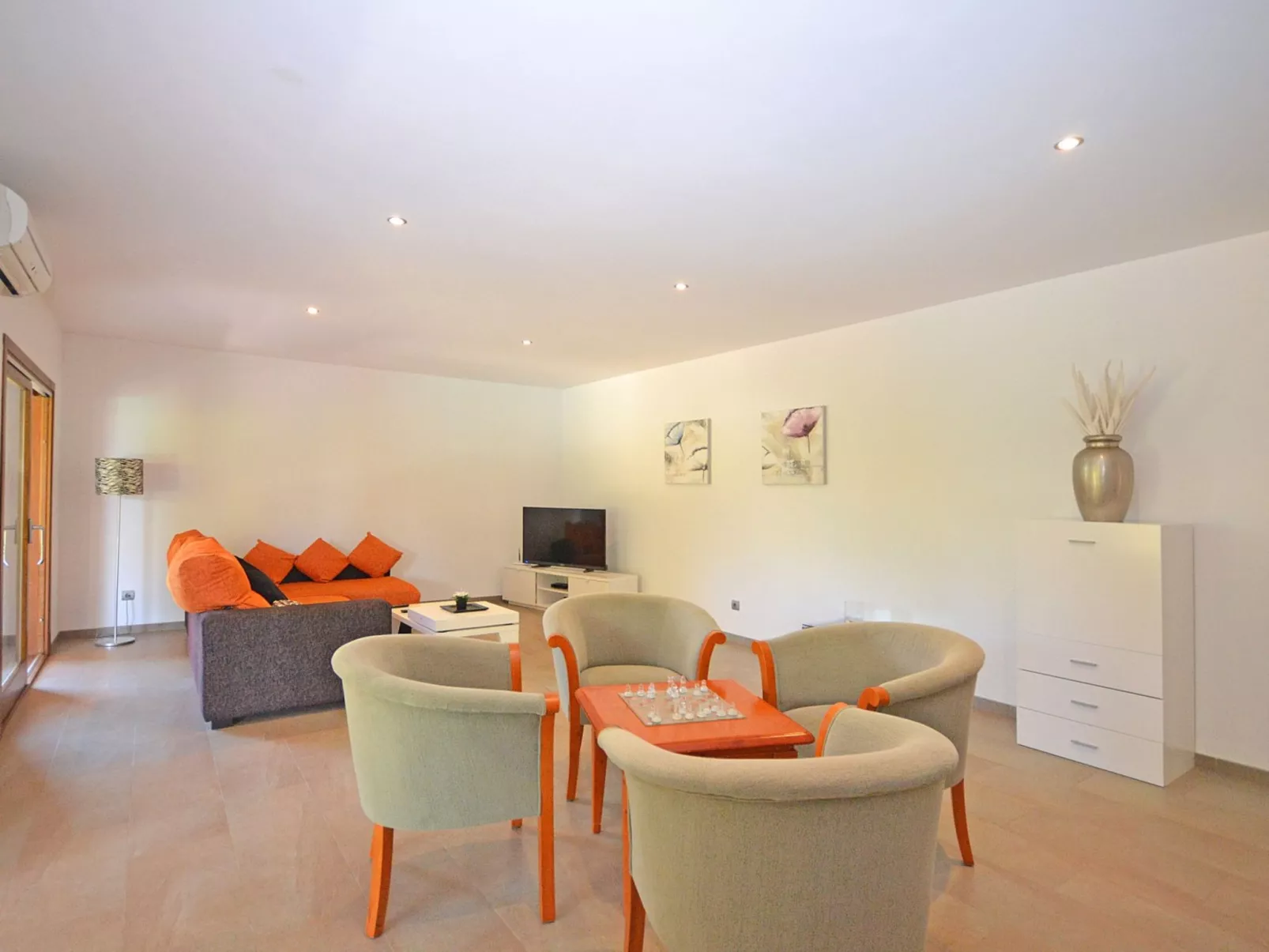 Santa Maria - Drinnen