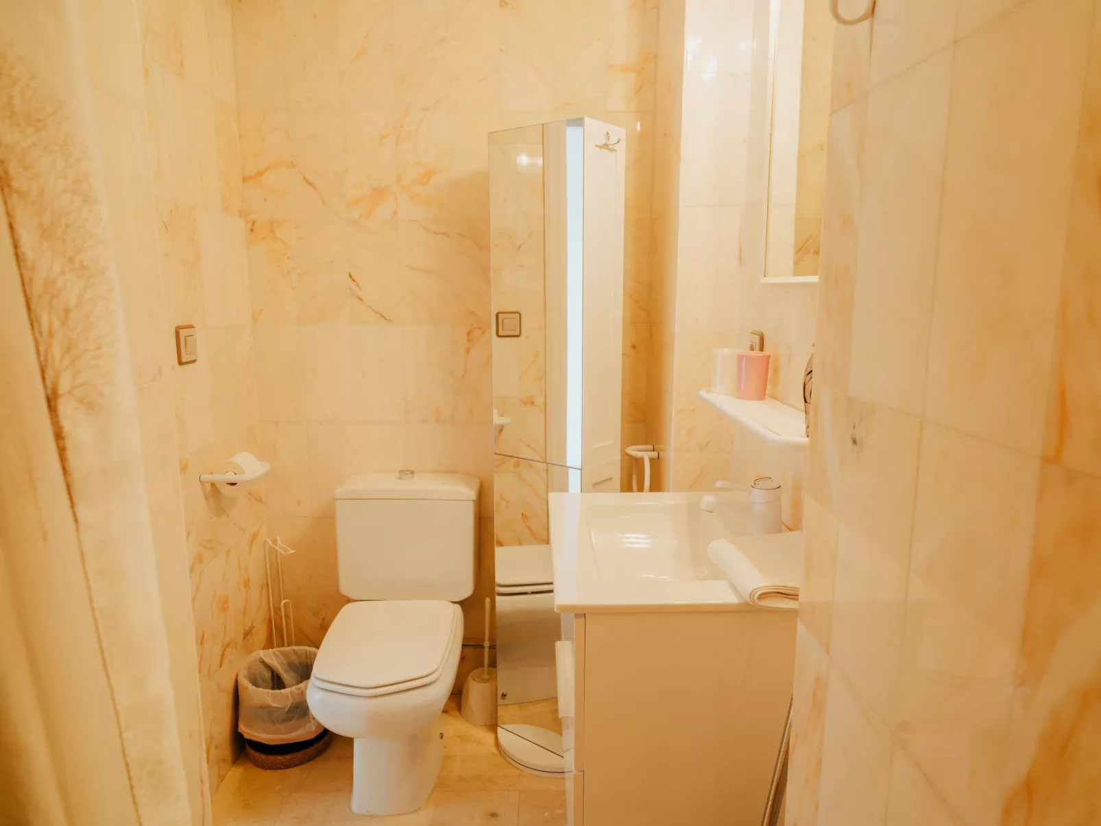 WELCS ESTUDIO 195 EMP con vistas al canal - Drinnen