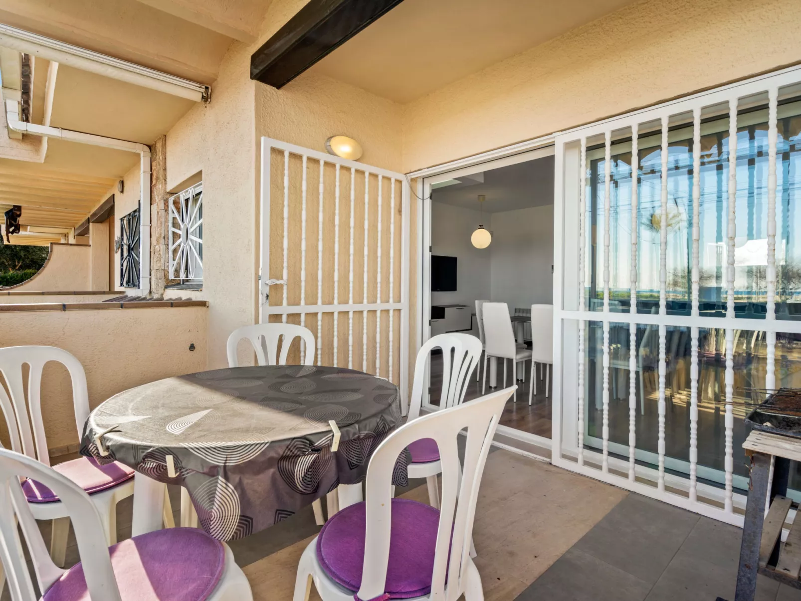 WELCS APARTAMENTO 218 EMP frente al Mar - Outside