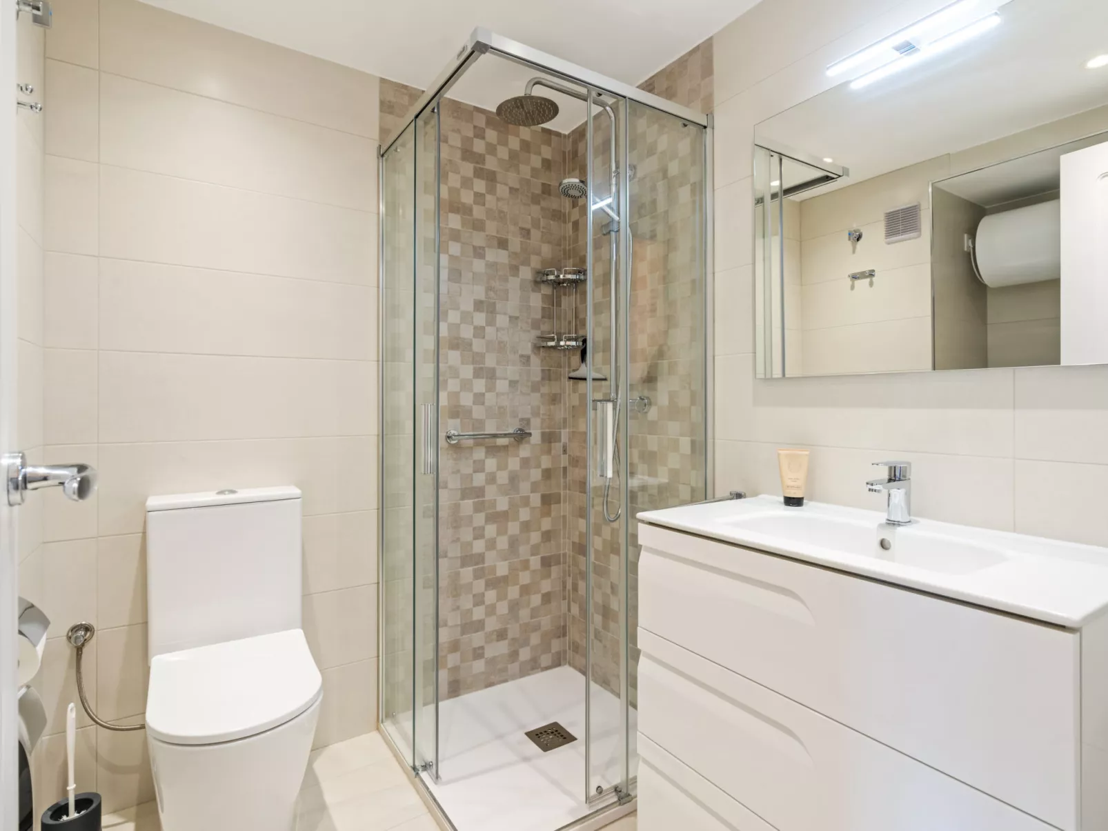 WELCS ESTUDIO 057 EMP Frente al Mar - Drinnen