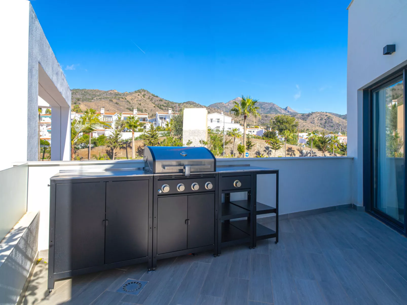 Royal Palm Luxe by Casasol - Outside