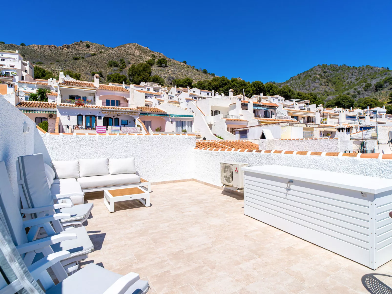 Hibiscos 33 Rooftop Vista by Casasol - Inside