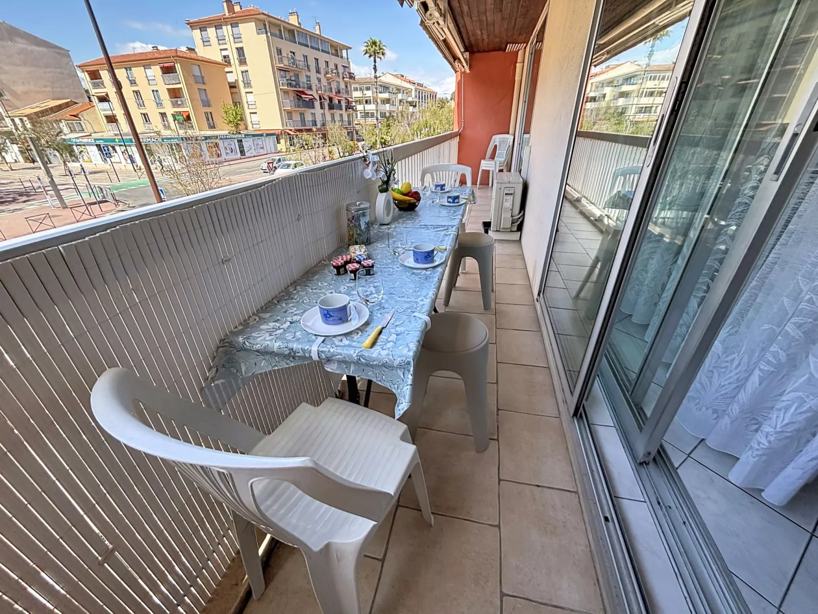 L'Espelido - Draußen