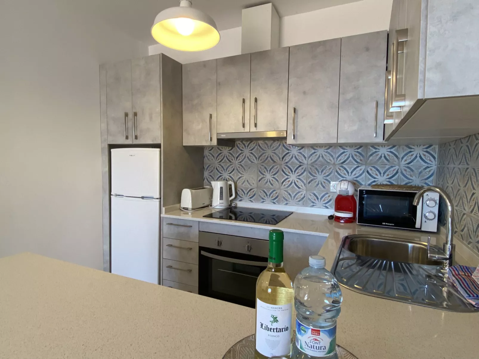 Capuchinos 56 San Juan Capistrano by Casasol - Drinnen