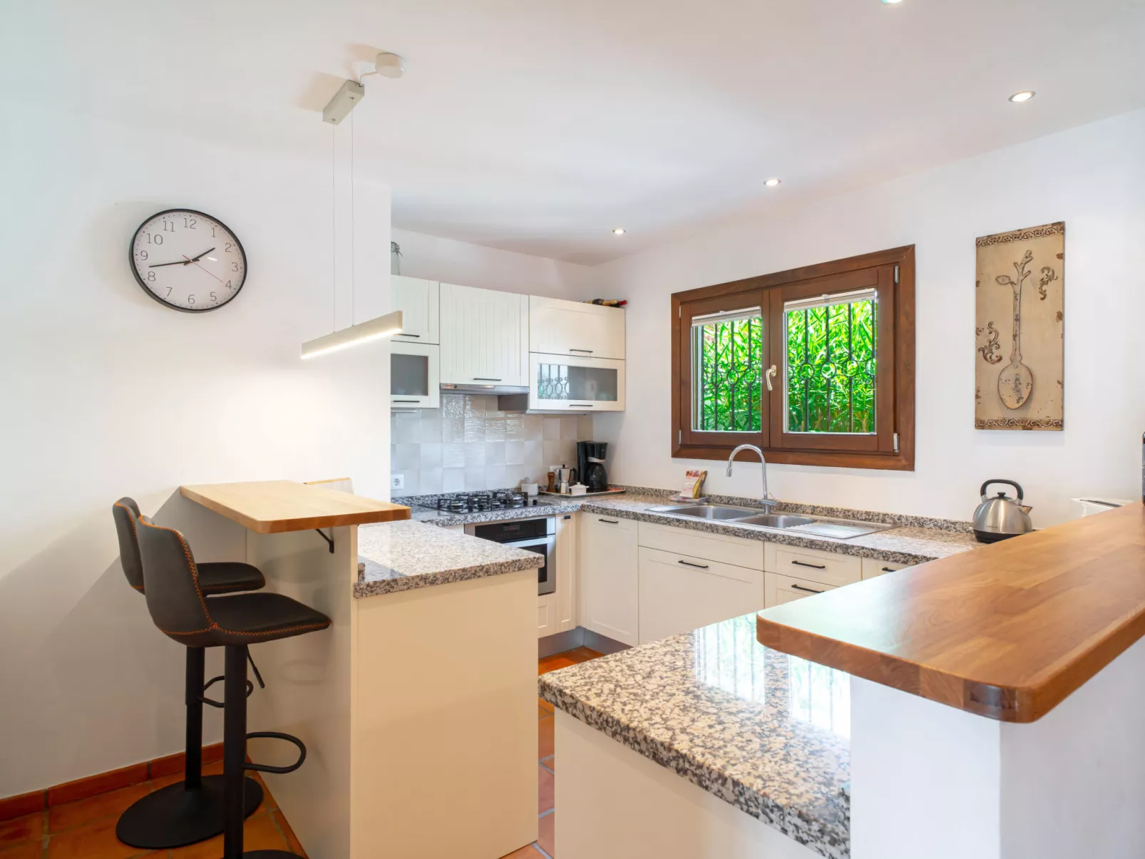 Villa Grand Pool Terrace by Casasol - Drinnen