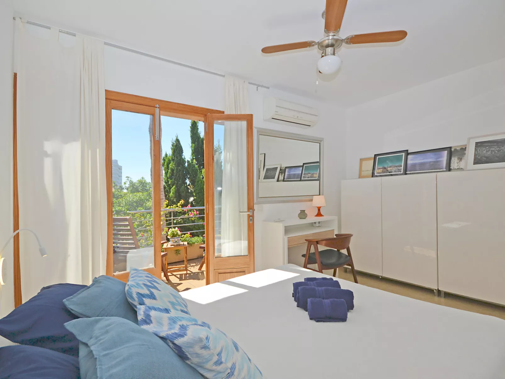 Amparo Luca - Drinnen