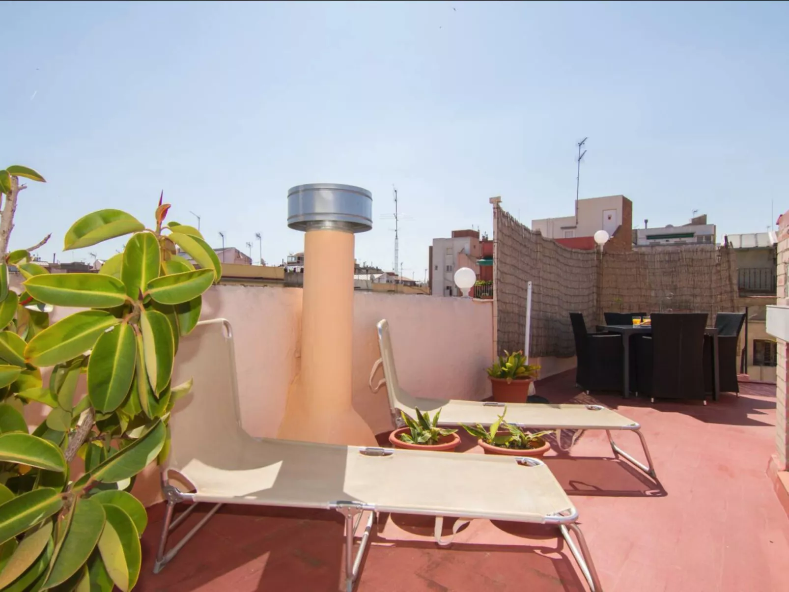 TERRACE DUPLEX at SAGRADA FAMILIA/GRACIA - Draußen