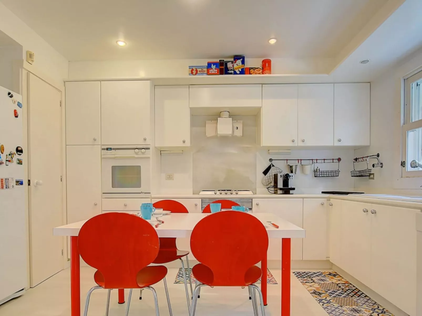 VILLA BONANOVA STYLE - Drinnen