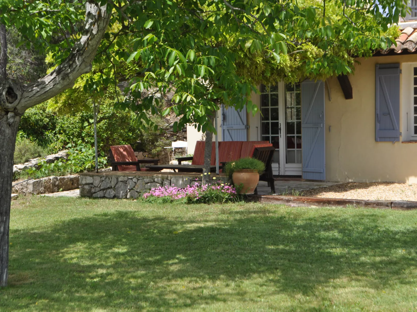 LES 2 PALMIERS - Draußen