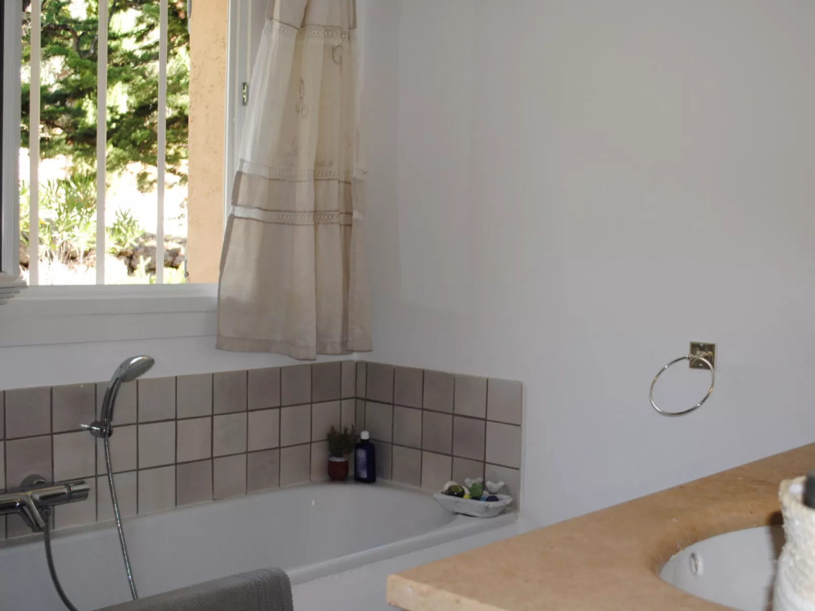 ARTS & FLORES - Dedans