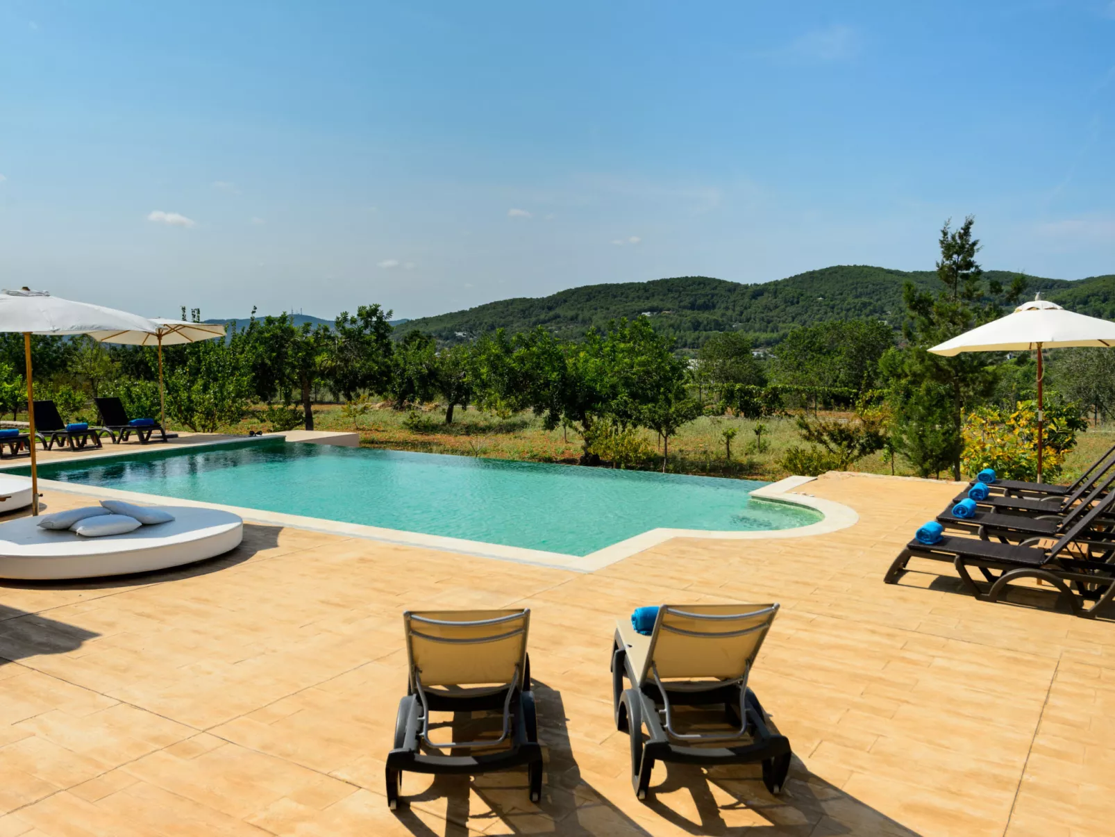 VILLA LUNA - Draußen