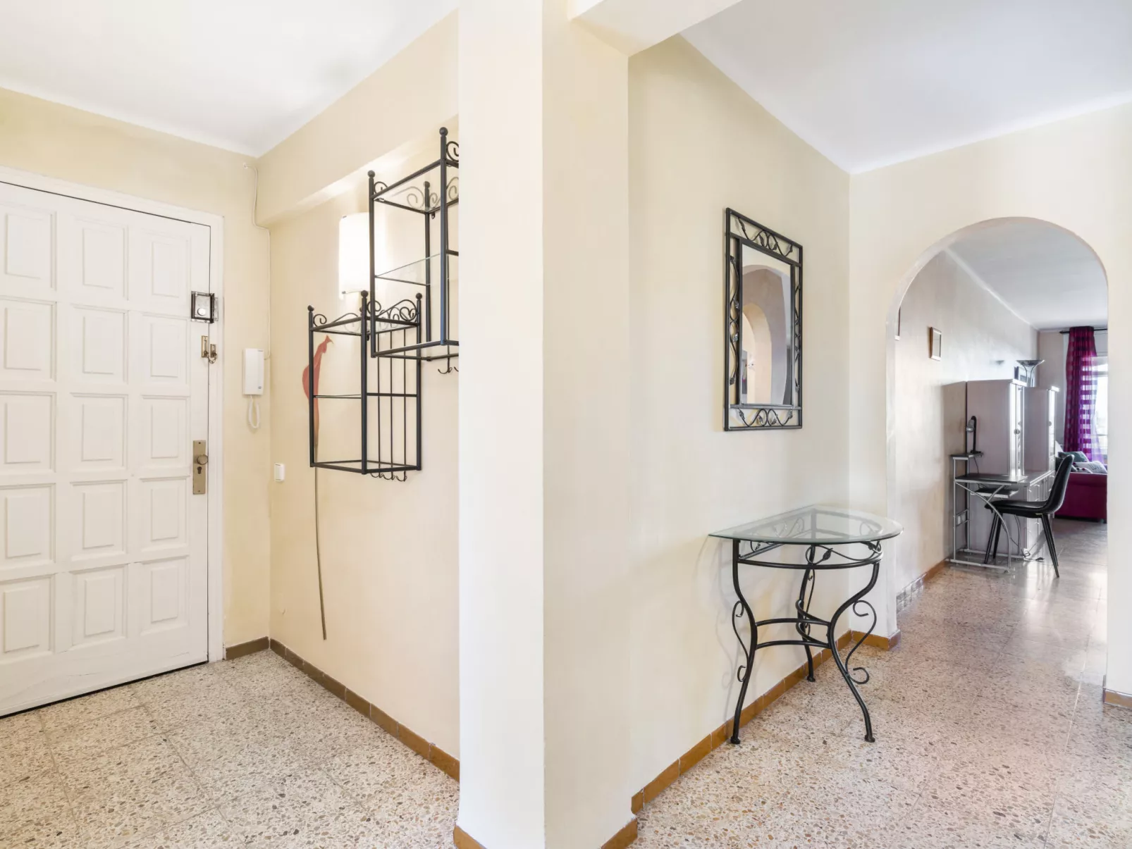 WELCS APARTAMENTO 227 EMP  con vistas al canal - Inside