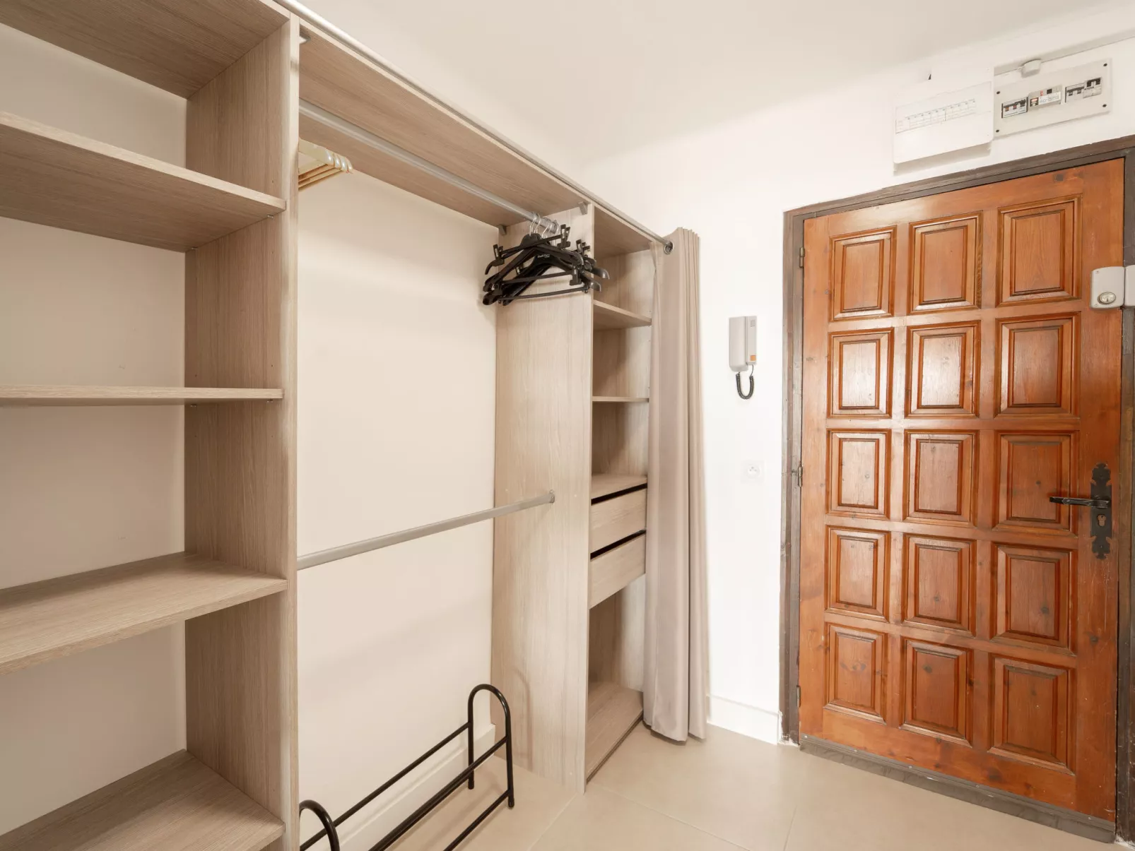 WELCS ESTUDIO 124 EMP con vistas al mar - Drinnen