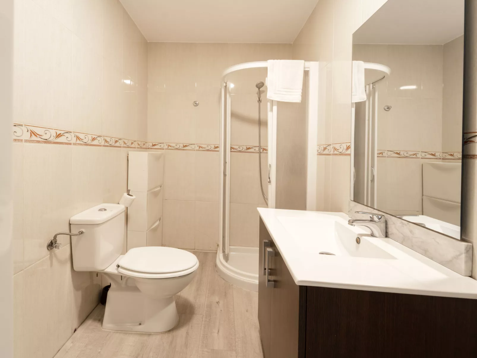 WELCS APARTAMENTO 133 EMP con piscina comunitaria - Inside