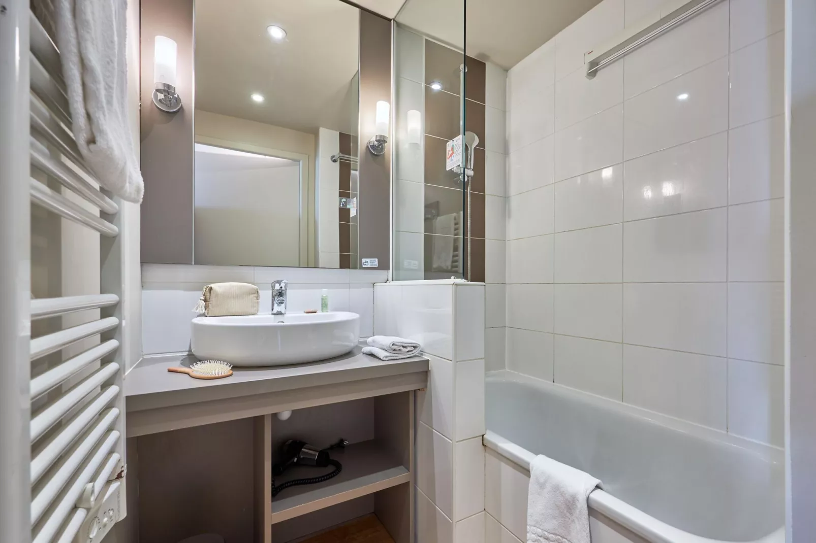 Residence Le Chant des Oiseaux Courseulles-sur-Mer - 25 Standard Apt 5 p - 1 bedroom-Badezimmer
