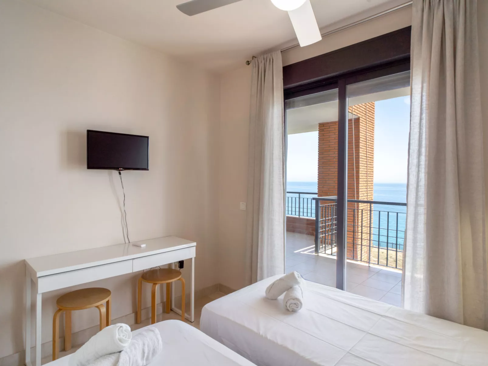 Calaceite 3121 Ocean Paradise by Casasol - Drinnen