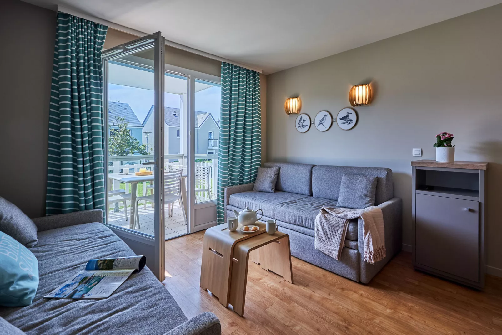 Residence Le Chant des Oiseaux Courseulles-sur-Mer - 36 Standard Apt 6 p - 2 bedrooms - terrasse ou balcon-Living room