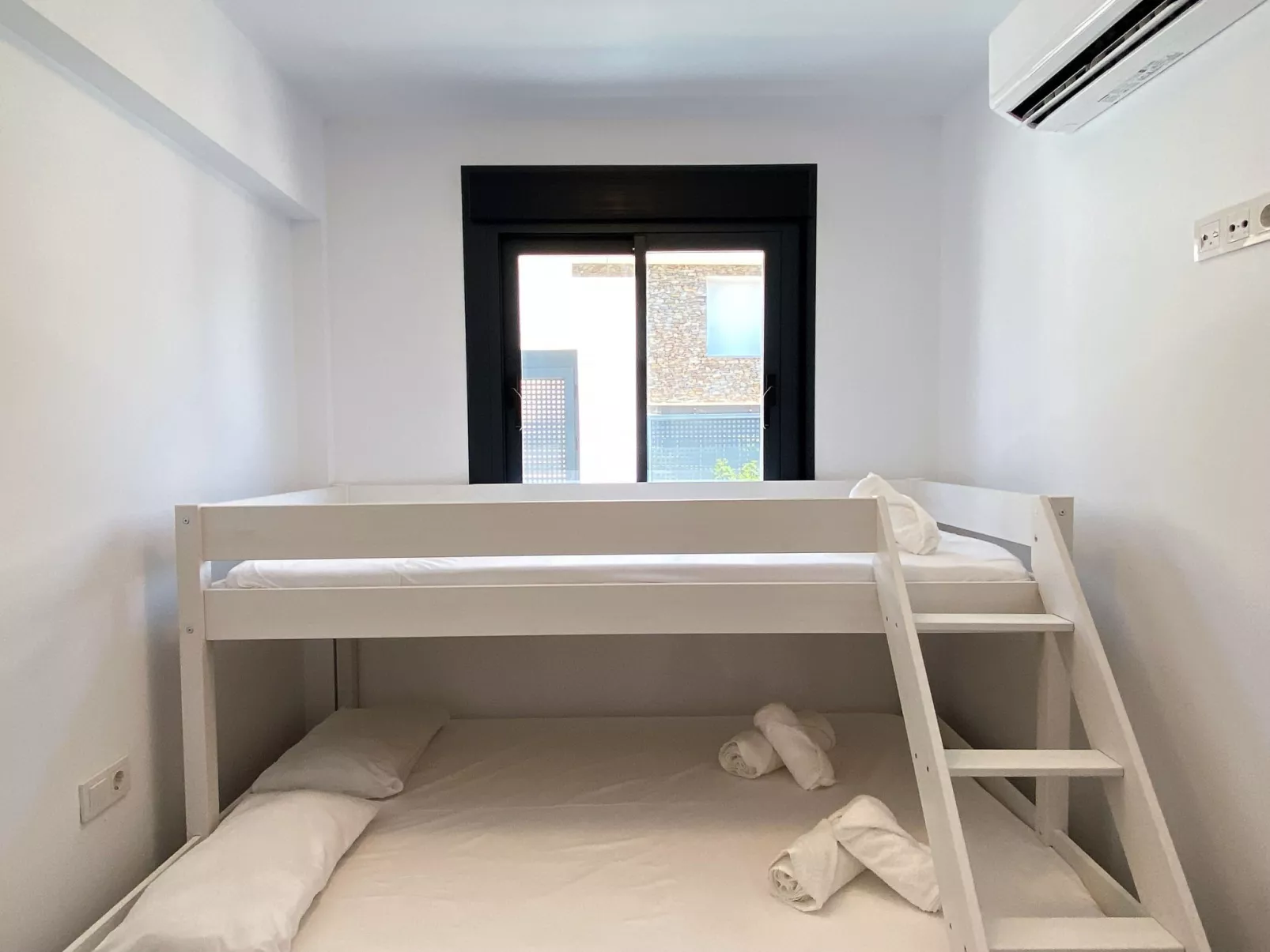 Terrazas de Ladera Duplex 2 by Casasol - Dedans