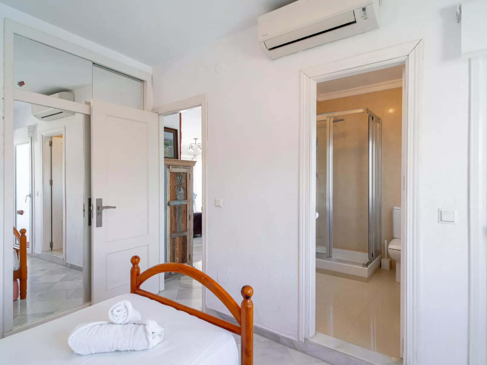 Stella Maris Beachfront 1J by Casasol - Dedans