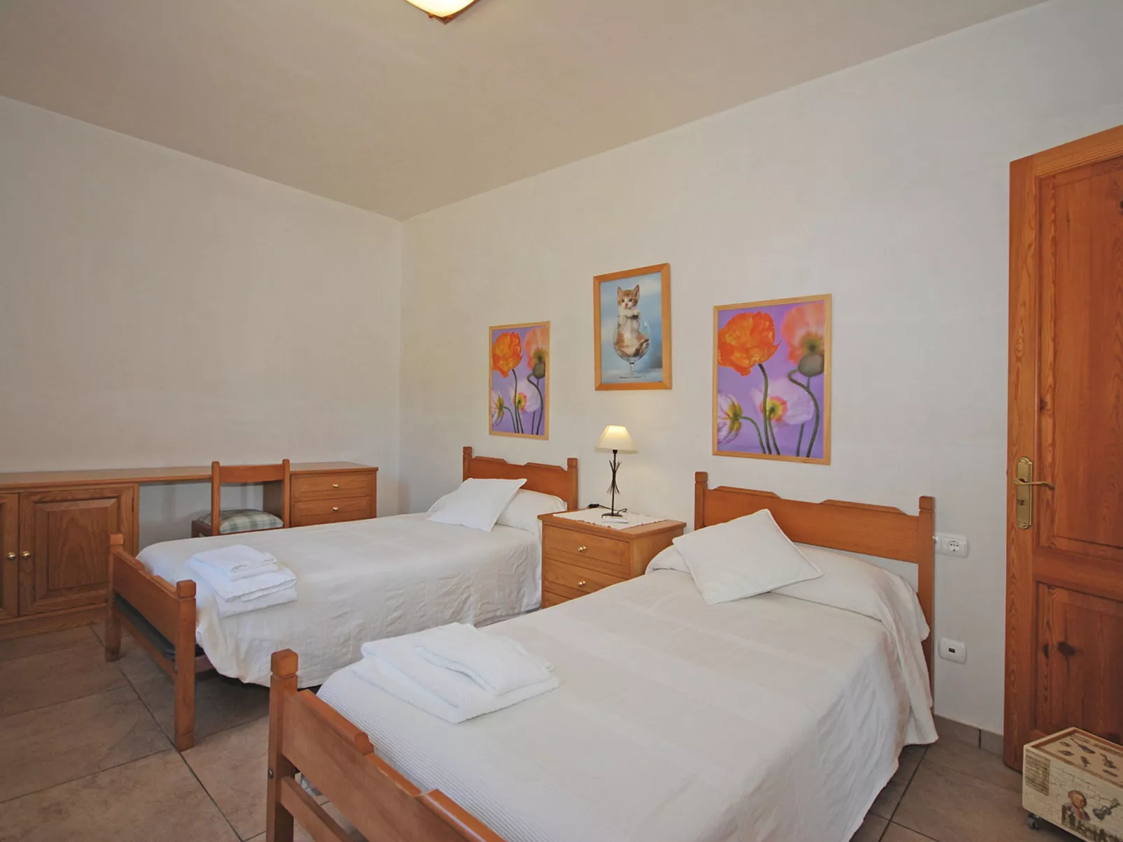 Pla de ses rotes - Drinnen