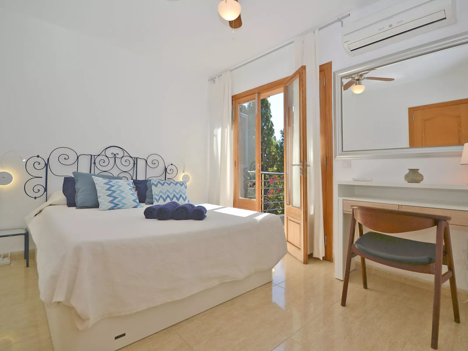 Amparo Luca - Drinnen