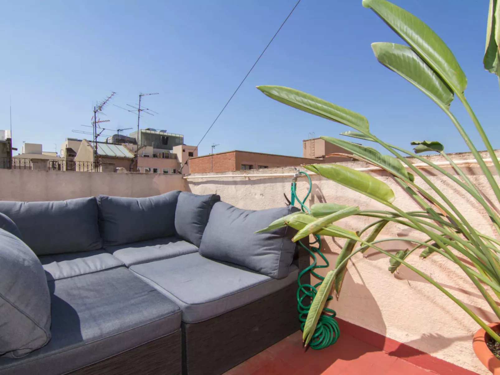 TERRACE DUPLEX at SAGRADA FAMILIA/GRACIA - Drinnen