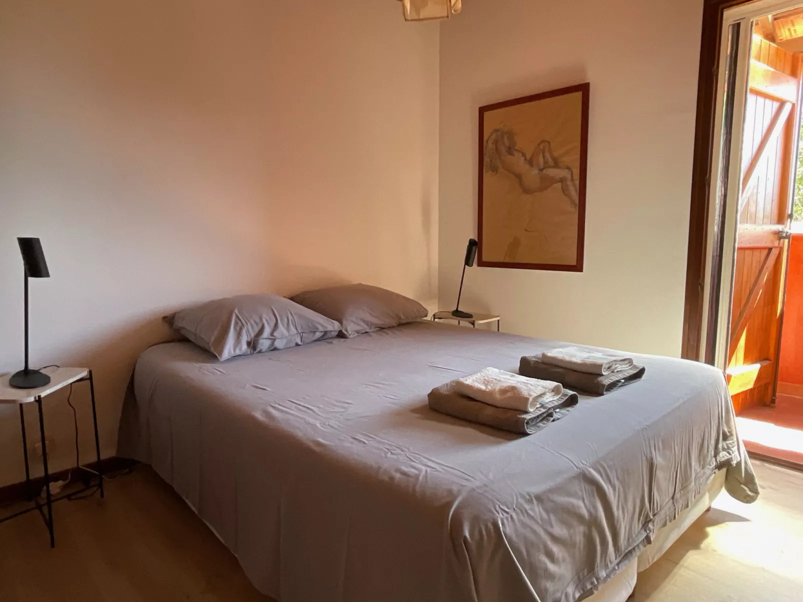 LES VALERIANES - Inside