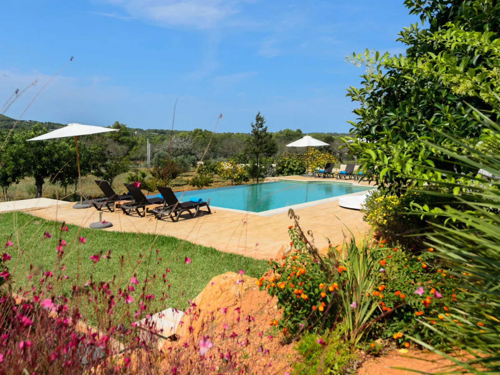 VILLA LUNA - Draußen