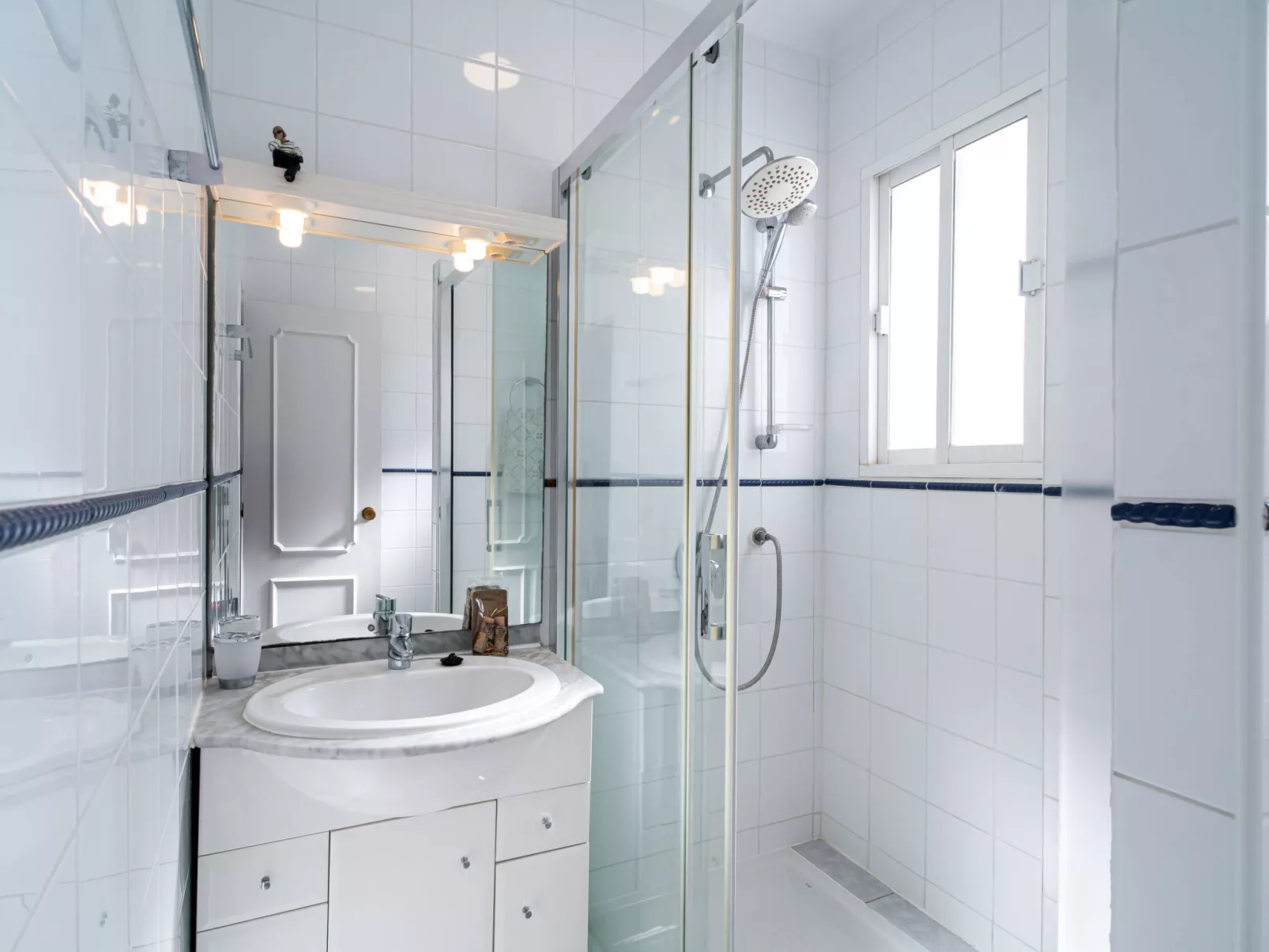 Sunny Terrace Chimenea by Casasol - Inside