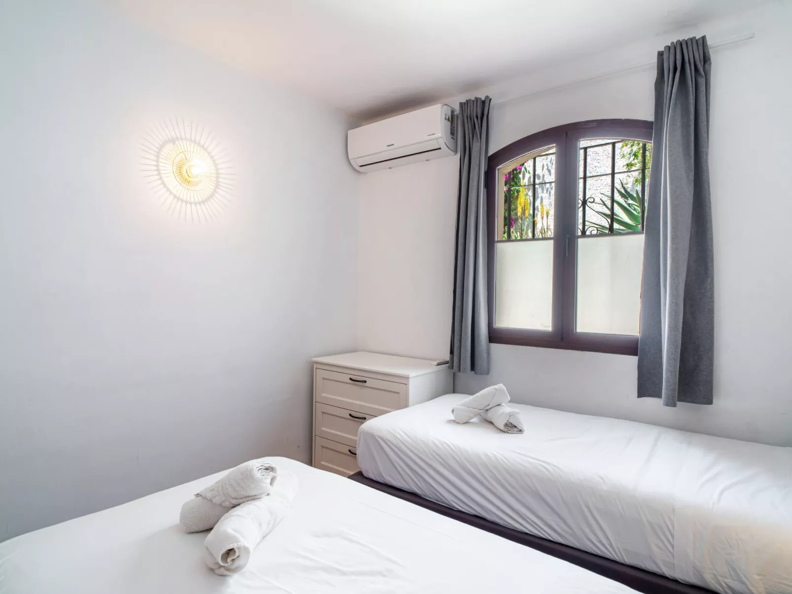 Hibiscos 72 Deluxe by Casasol - Drinnen